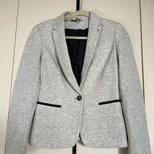 Tommy Hilfiger blazer size 2